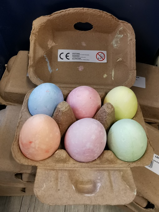 Straßenkreide, oval und bunt, 6 Stück im Eierkarton, verschiedene Farben