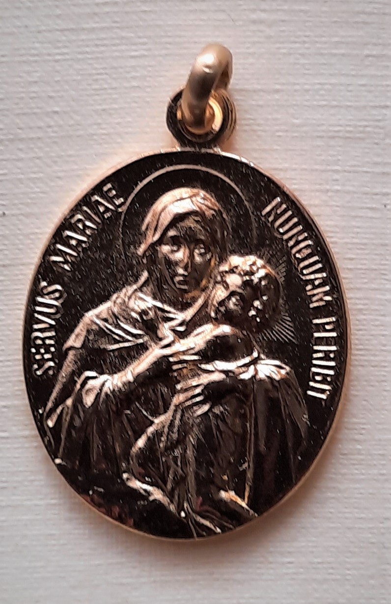 Medaille MTA/Kapelle 3,1x2,7 cm, vergoldet